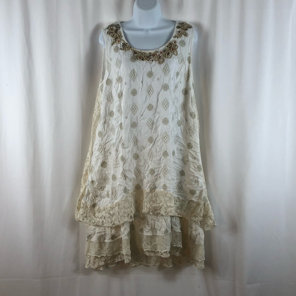 Marilu’ Embellished Sleeveless Overlay Shift Dress M